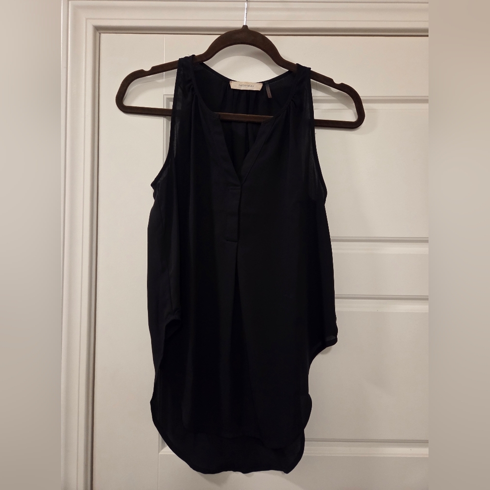 Chic Black Sleeveless‎ Blouse